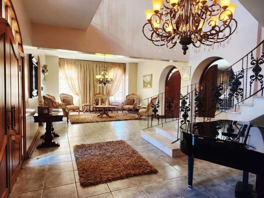 4 Bedroom Property for Sale in Wilkoppies North West